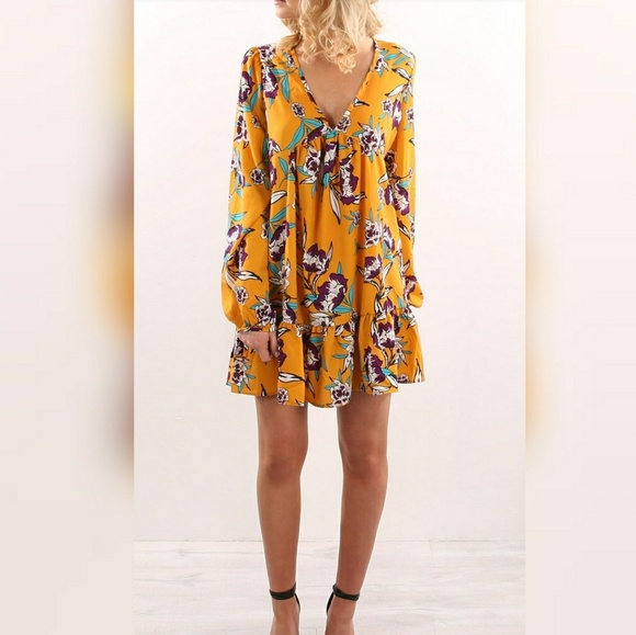 Dresses & Skirts - 🌿FLORAL SHIFT DRESS🌿